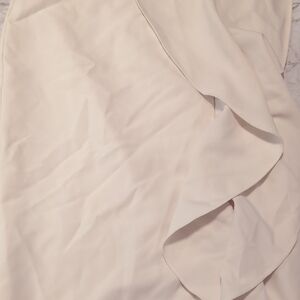 New York & Company Cream Ruffled Sheet Set